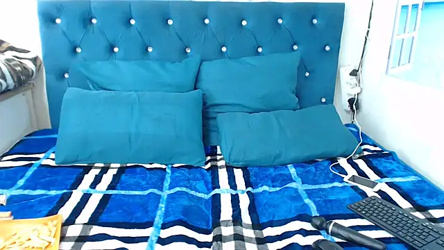 CuteBubbles13th online show from April 20, 2026, 12:30 pm