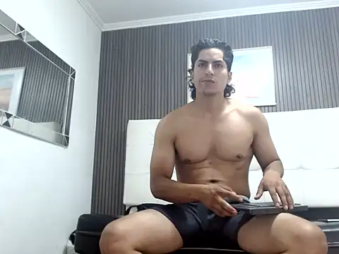 Alex Wolft online show from July 29, 2026, 2:43 am