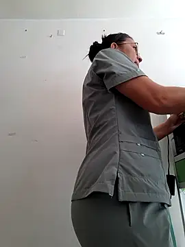 Dr Edna naughty online show from April 15, 2026, 4:36 pm