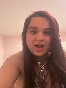 miamelt online show from March 8, 2026, 10:24 pm