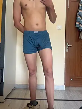 Snapshot of legend_twink chatting on May 10, 2026, 6:29 am legend twink online show from May 10, 2026, 6:29 am