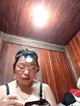 Yellow-pink online show from April 14, 2026, 2:12 pm