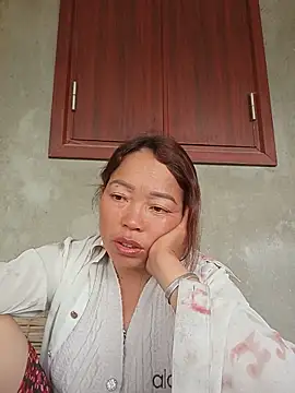 Snapshot of Yellow-pink chatting on May 24, 2026, 10:31 am Yellow-pink online show from May 24, 2026, 10:31 am