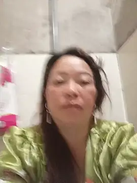 Yellow-pink online show from July 27, 2026, 11:01 pm