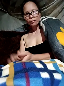 Tina6886 online show from April 14, 2026, 9:21 pm
