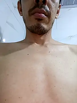 Snapshot of deltaforz chatting on March 14, 2026, 3:23 am deltaforz online show from March 14, 2026, 3:23 am