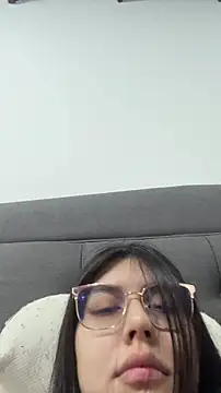 Snapshot of Cloebennet013 chatting on June 8, 2026, 11:49 pm Cloebennet013 online show from June 8, 2026, 11:49 pm