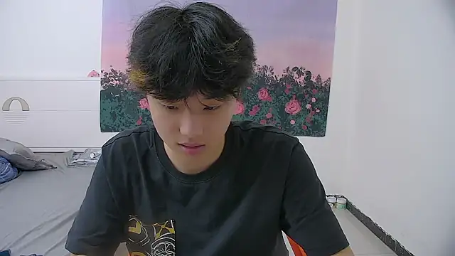 icecream-002 online show from April 27, 2026, 11:41 am