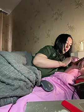 Besthot 2026 online show from March 29, 2026, 10:48 am