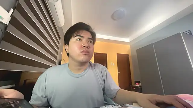 SinfulLuca online show from March 13, 2026, 5:36 am