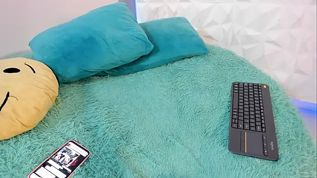 KittyVelve online show from March 11, 2026, 1:06 pm