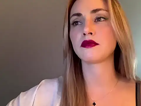 ScarlettSensitive online show from April 9, 2026, 3:28 pm