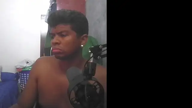 Axel 94 online show from April 4, 2026, 7:28 am