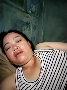 Min-in online show from April 10, 2026, 10:47 pm