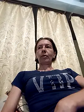 Snapshot of Tania9876 chatting on June 11, 2026, 7:01 pm Tania9876 online show from June 11, 2026, 7:01 pm