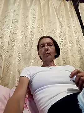 Snapshot of Tania9876 chatting on July 28, 2026, 7:39 pm Tania9876 online show from July 28, 2026, 7:39 pm