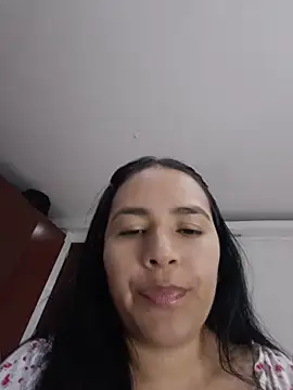 Snapshot of Karla__Morrison chatting on May 15, 2026, 12:39 am Karla Morrison online show from May 15, 2026, 12:39 am