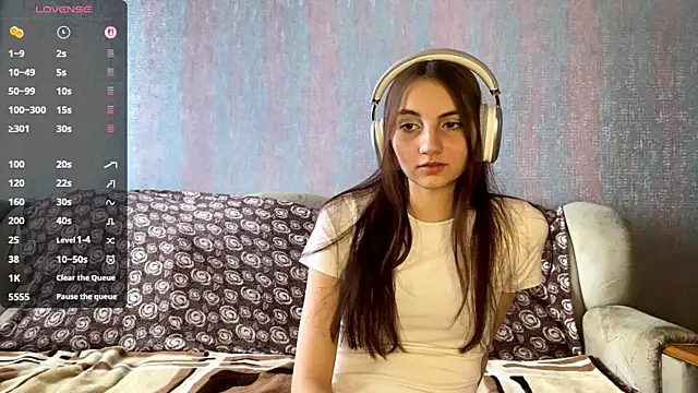 AlisaBloom online show from March 19, 2026, 9:13 am