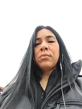 Snapshot of Camillemonroe_ chatting on April 29, 2026, 11:36 am Camillemonroe online show from April 29, 2026, 11:36 am