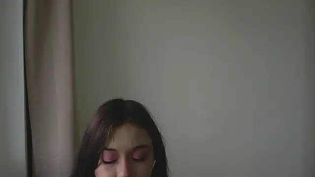 Snapshot of SaltedCaramely chatting on May 15, 2026, 9:16 am SaltedCaramely online show from May 15, 2026, 9:16 am