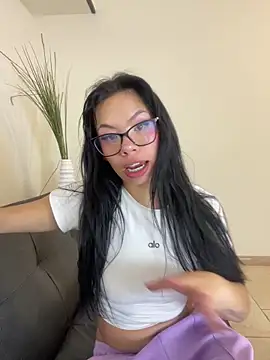 Queen Chanel XXX online show from March 20, 2026, 6:02 pm