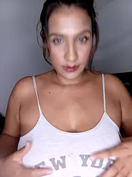 douce 9 online show from March 29, 2026, 1:38 am