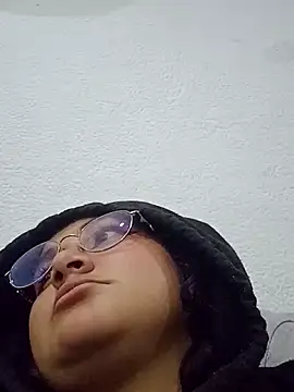Snapshot of Liily_Foxxy chatting on May 23, 2026, 10:41 am Liily Foxxy online show from May 23, 2026, 10:41 am