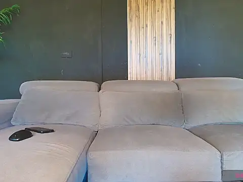Snapshot of angelstream chatting on June 1, 2026, 12:40 pm angelstream online show from June 1, 2026, 12:40 pm