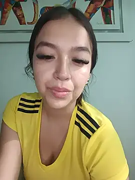 Snapshot of Kitty_Loveee chatting on June 27, 2026, 9:09 pm Kitty Loveee online show from June 27, 2026, 9:09 pm