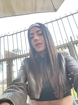 Electra Pinkk online show from March 25, 2026, 1:50 pm