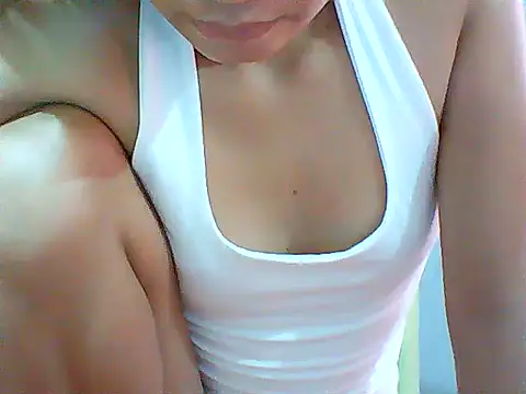 Andrea Bloom19 online show from July 22, 2026, 1:08 am