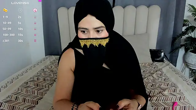 Snapshot of bahiya_aziz chatting on May 5, 2026, 12:46 pm bahiya aziz online show from May 5, 2026, 12:46 pm