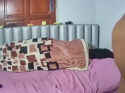 JoycyQueen online show from March 25, 2026, 1:33 am