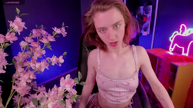 Pretty Victoria online show from May 15, 2026, 5:58 am