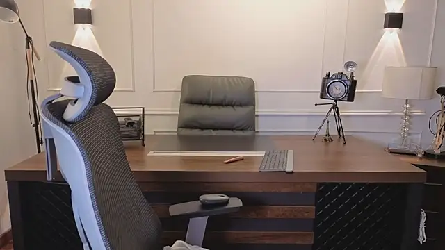 megan vg online show from April 7, 2026, 11:43 am