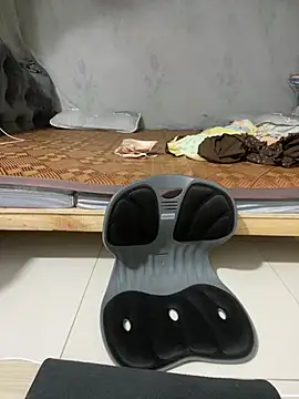 Numhan online show from April 23, 2026, 1:07 am