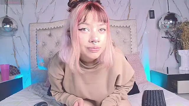 Lickpink1 online show from April 11, 2026, 3:55 am