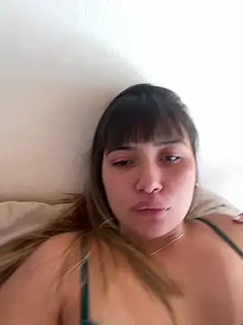 miicbebita online show from May 12, 2026, 2:03 pm