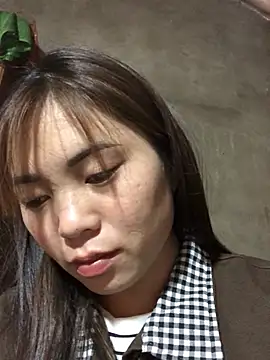 Akira-baby online show from April 3, 2026, 12:30 am