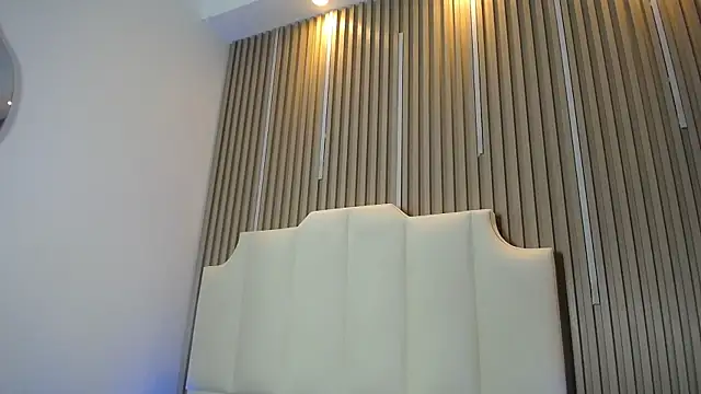 Snapshot of ZafiroCat chatting on May 9, 2026, 10:42 am ZafiroCat online show from May 9, 2026, 10:42 am