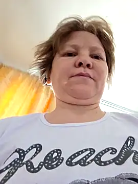  LOLA-LOLA  online show from April 8, 2026, 8:03 am