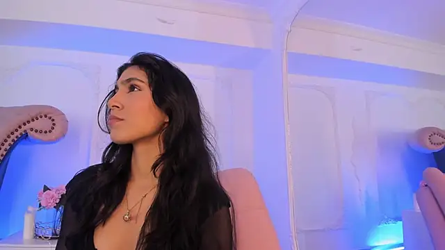 LucianaBlanco  online show from April 10, 2026, 8:57 pm