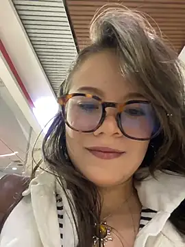 Snapshot of Tallulah_Kinky chatting on April 8, 2026, 8:09 pm Tallulah Kinky online show from April 8, 2026, 8:09 pm