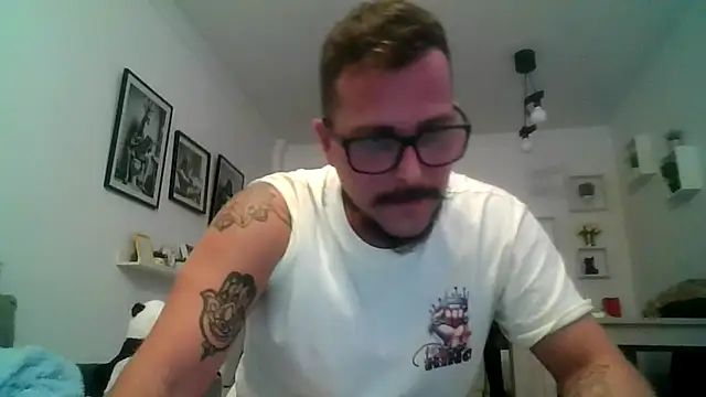 yanick931 online show from April 9, 2026, 11:43 pm