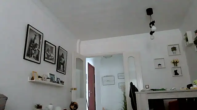 Snapshot of yanick931 chatting on June 7, 2026, 10:41 am yanick931 online show from June 7, 2026, 10:41 am