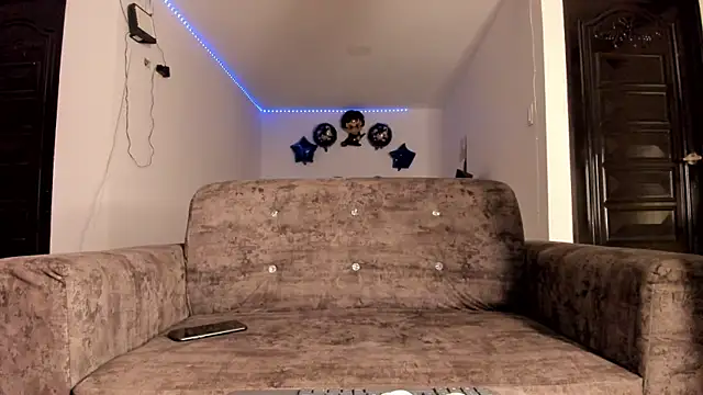 Snapshot of Madissonbeer_ chatting on July 12, 2026, 4:36 am Madissonbeer online show from July 12, 2026, 4:36 am