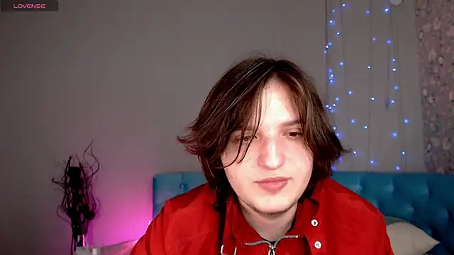 delalex online show from April 3, 2026, 2:42 am