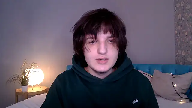 delalex online show from April 17, 2026, 6:33 pm