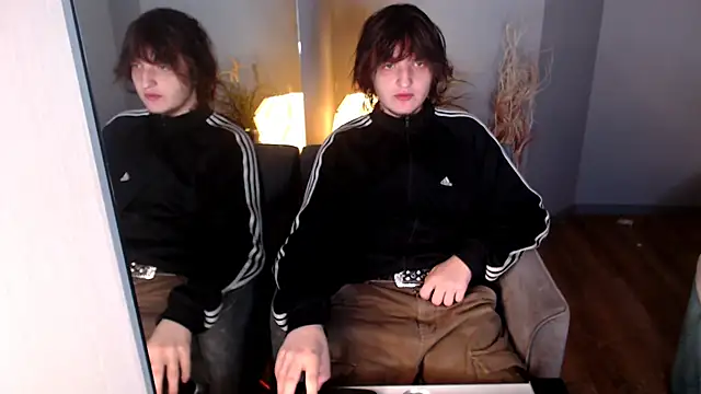 delalex online show from May 27, 2026, 7:22 pm