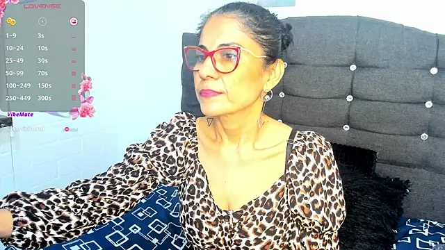 Antonella Rizzo01 online show from May 27, 2026, 1:57 am